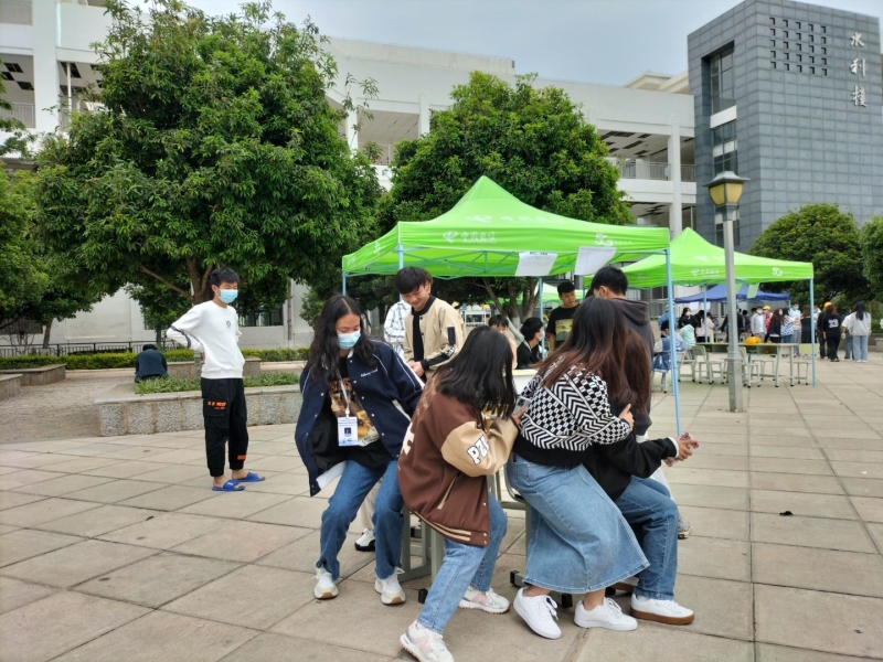 遊園活動.jpg 遊園活動.jpg